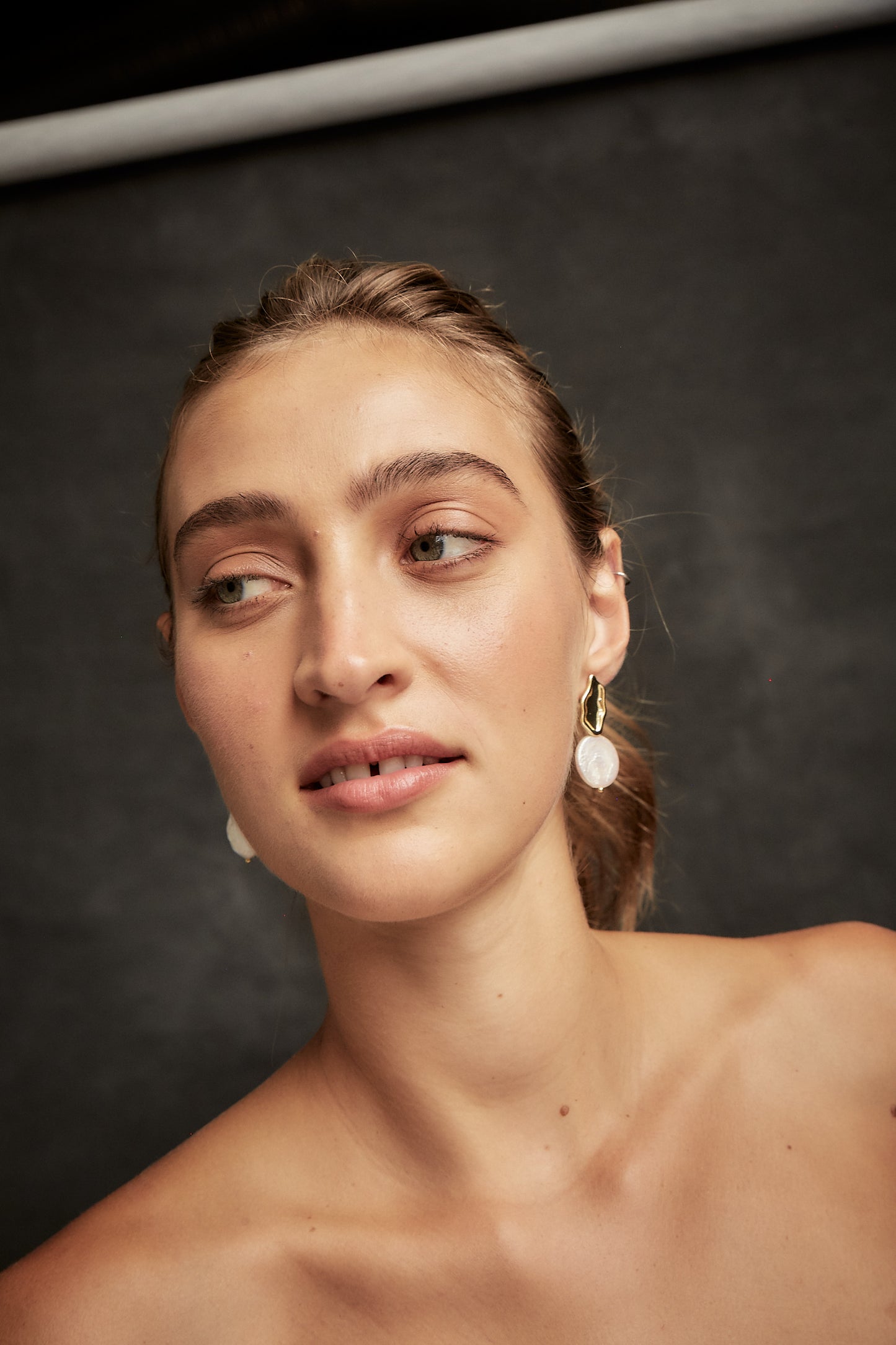 Emma Pearl Earrings