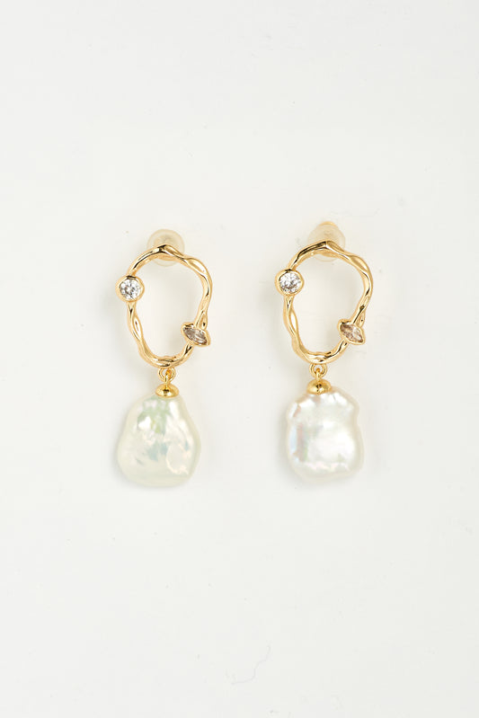 Hannah Pearl Drop Earrings