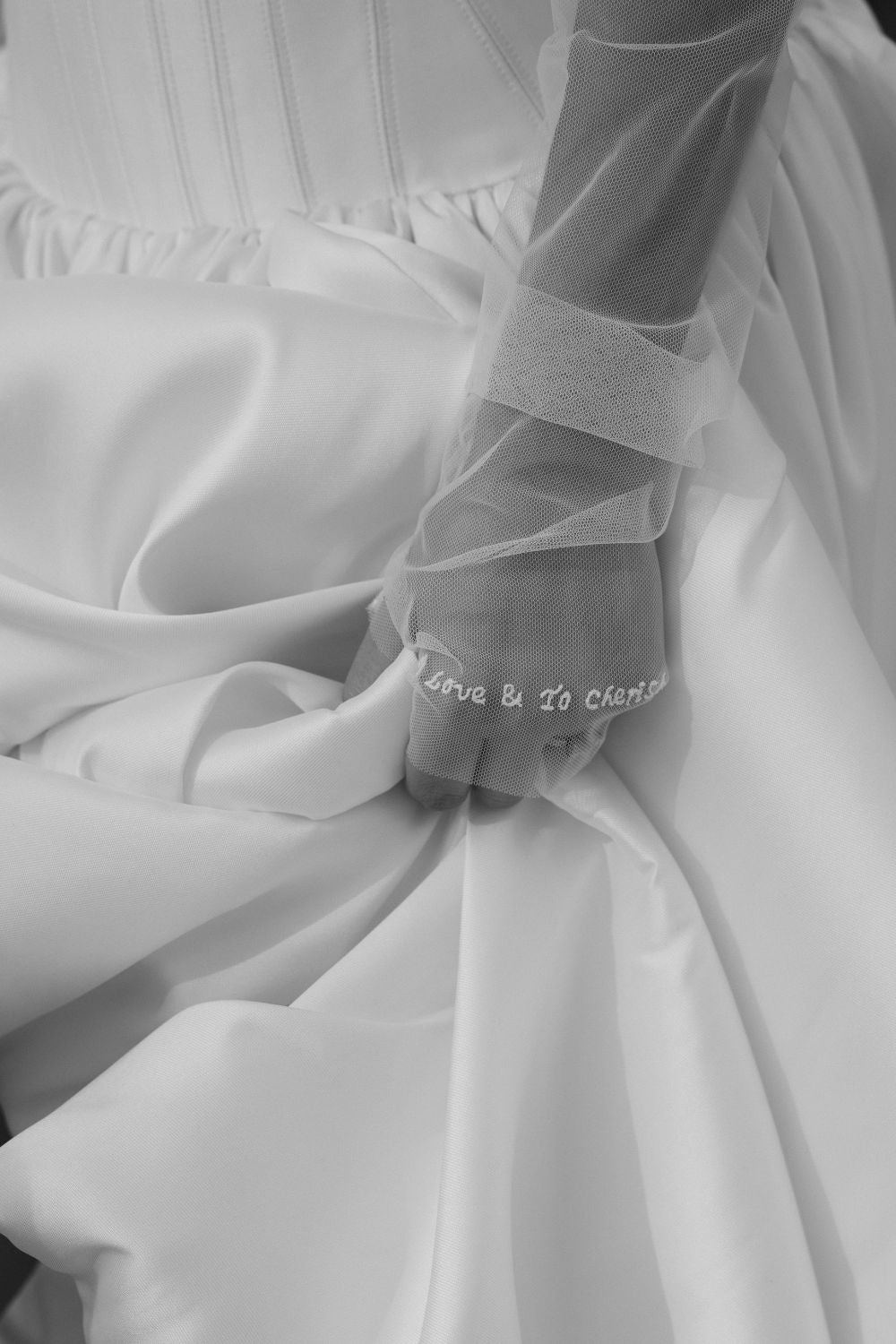 Margot Tulle Embroidered Bridal Gloves