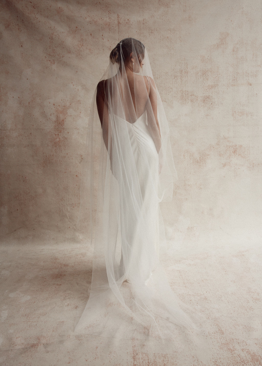 Harper Raw Edged Veil