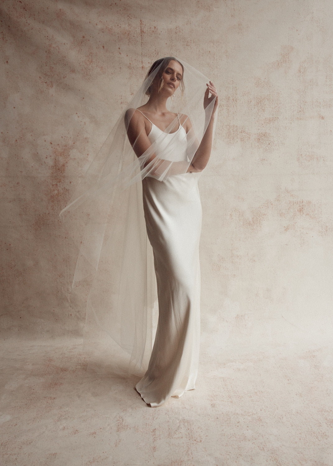 Harper Raw Edged Veil
