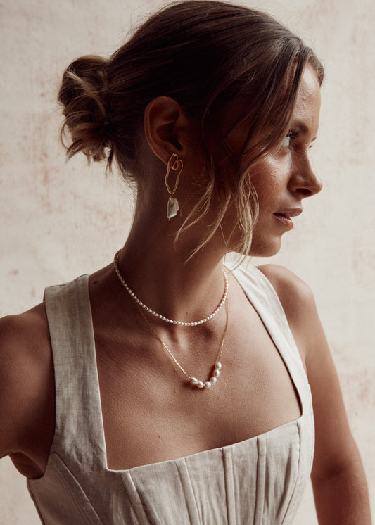 Emery Squiggle Pearl Earrings