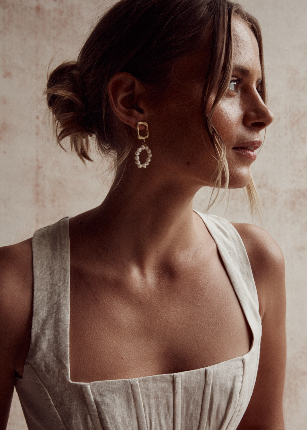 Evan Pearl Earrings