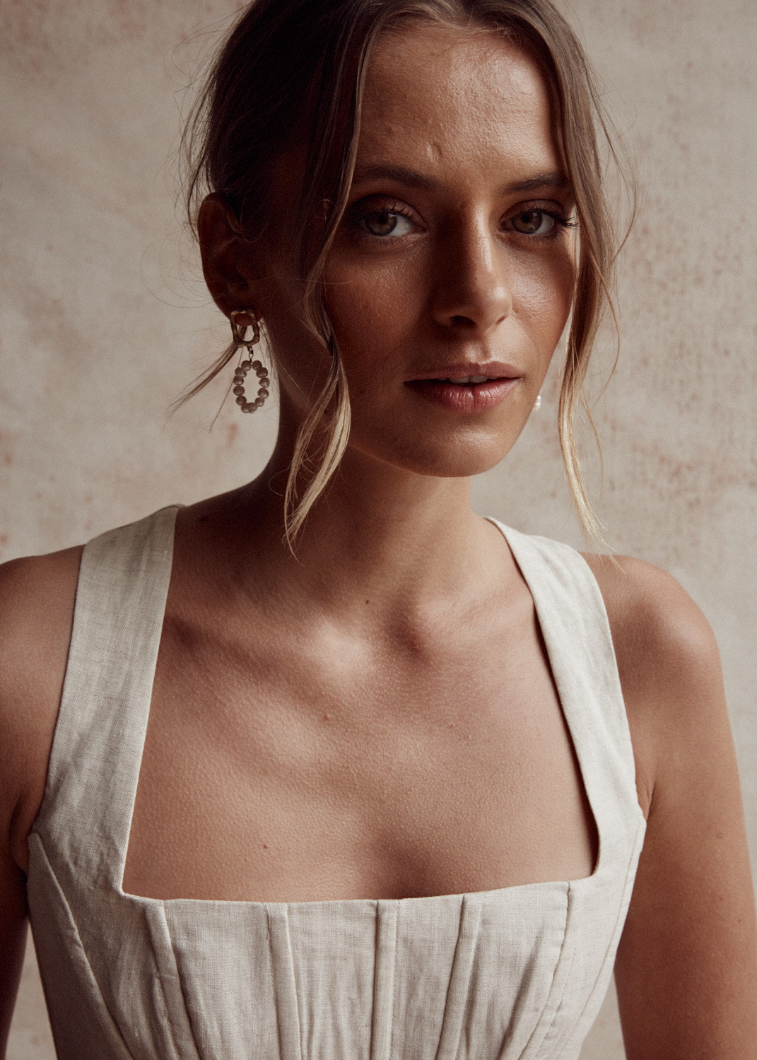 Evan Pearl Earrings