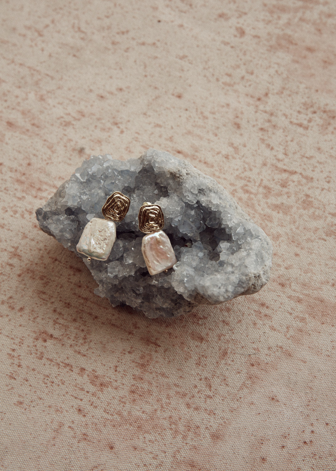 Pippa Vintage Style Pearl Earrings