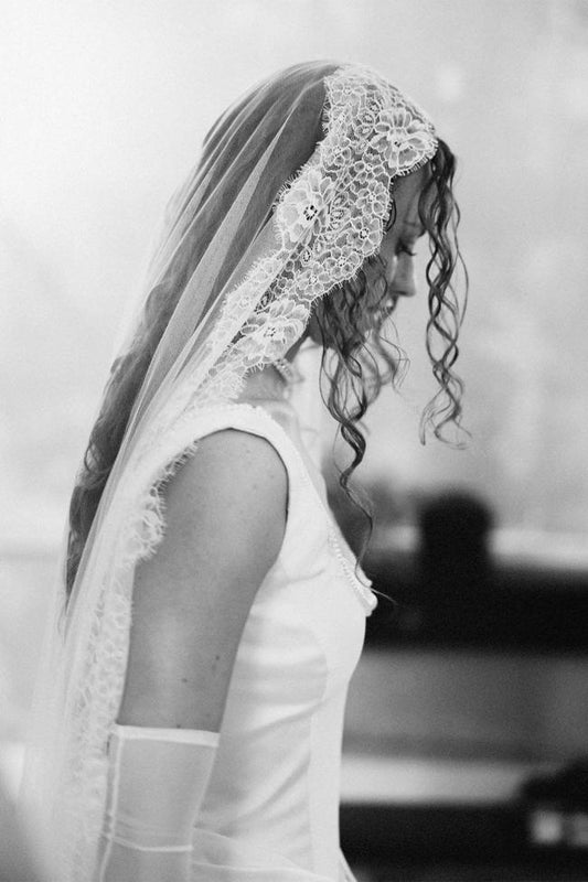 Madeline Lace-Trimmed Mantilla Veil