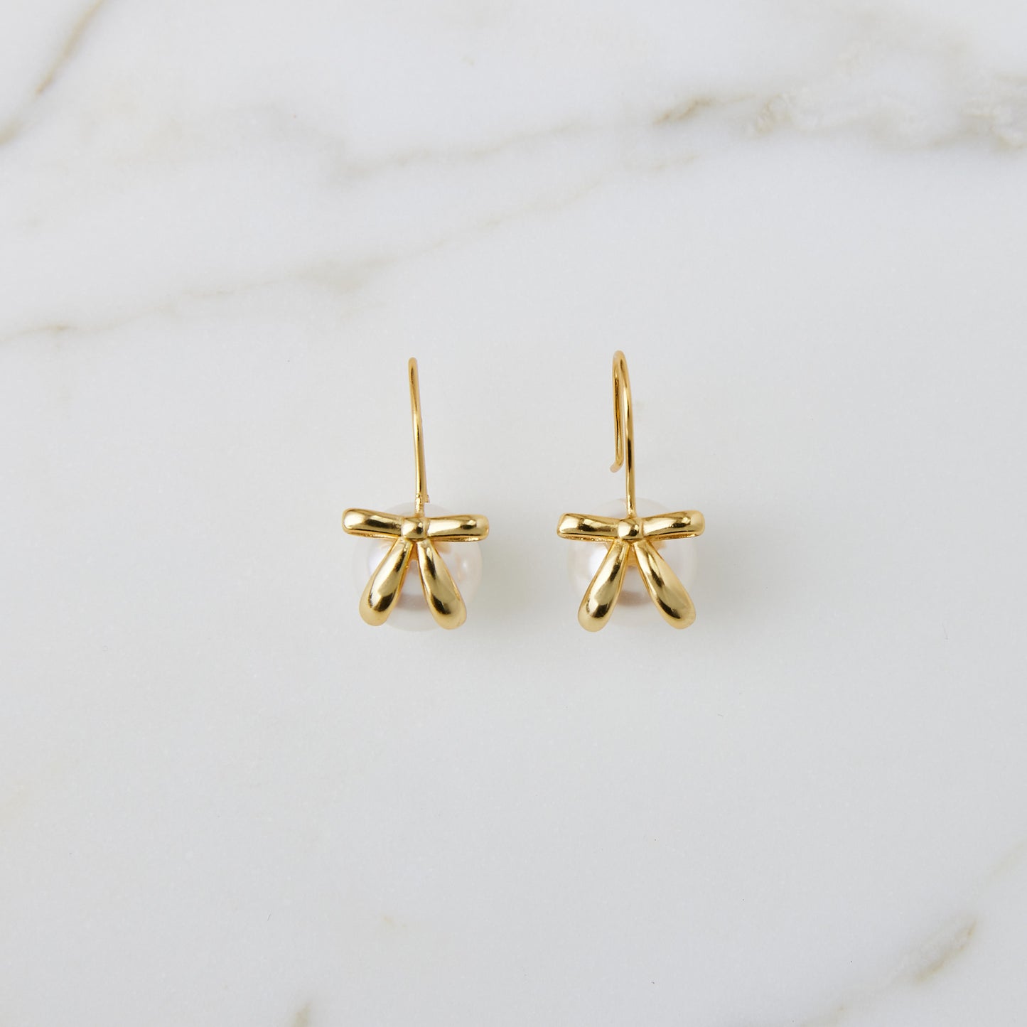 Cate Pearl Bow Earrings