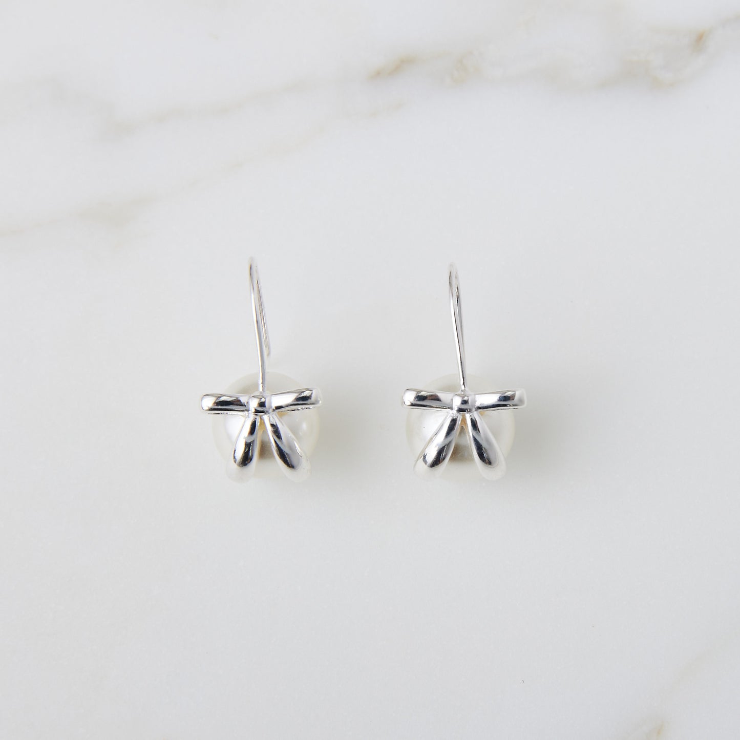 Cate Pearl Bow Earrings