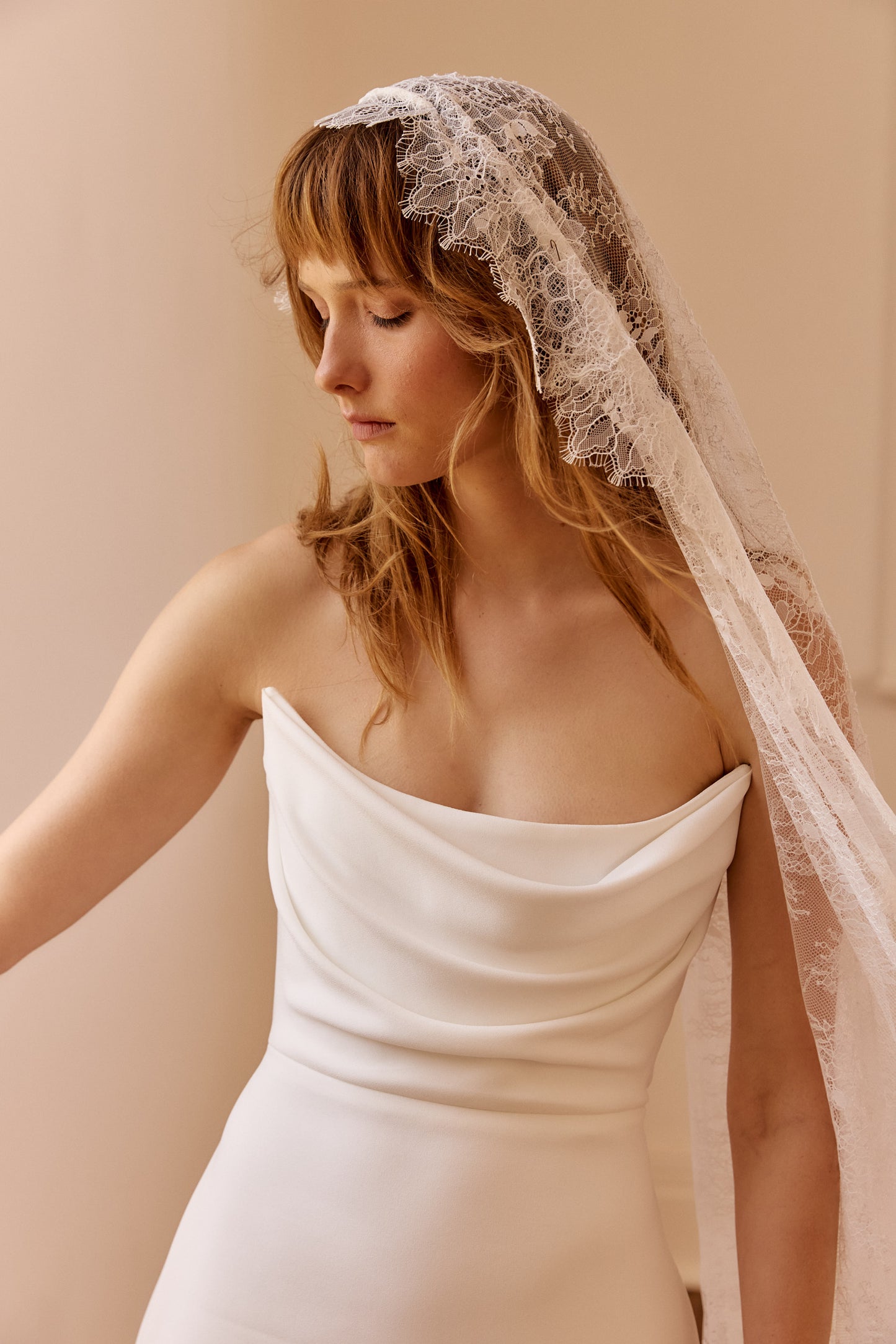 Valentina French Lace Mantilla Veil