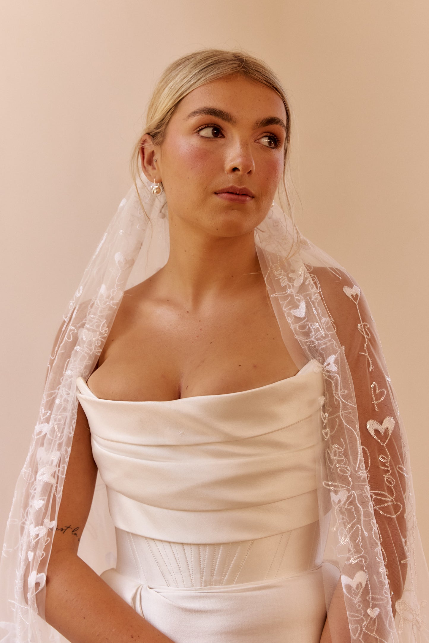 Matilda Embroidered Single Tier Veil