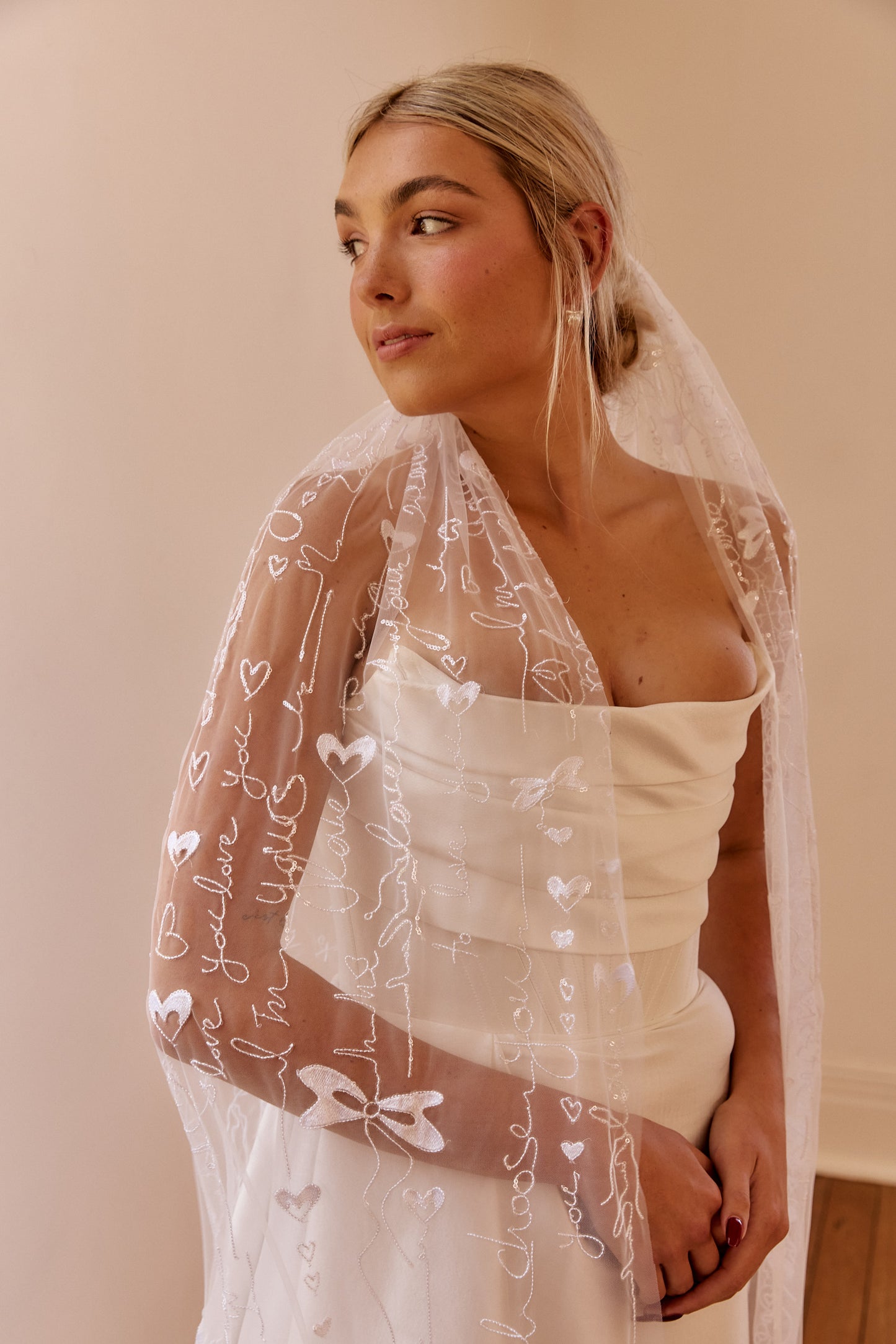 Matilda Embroidered Single Tier Veil