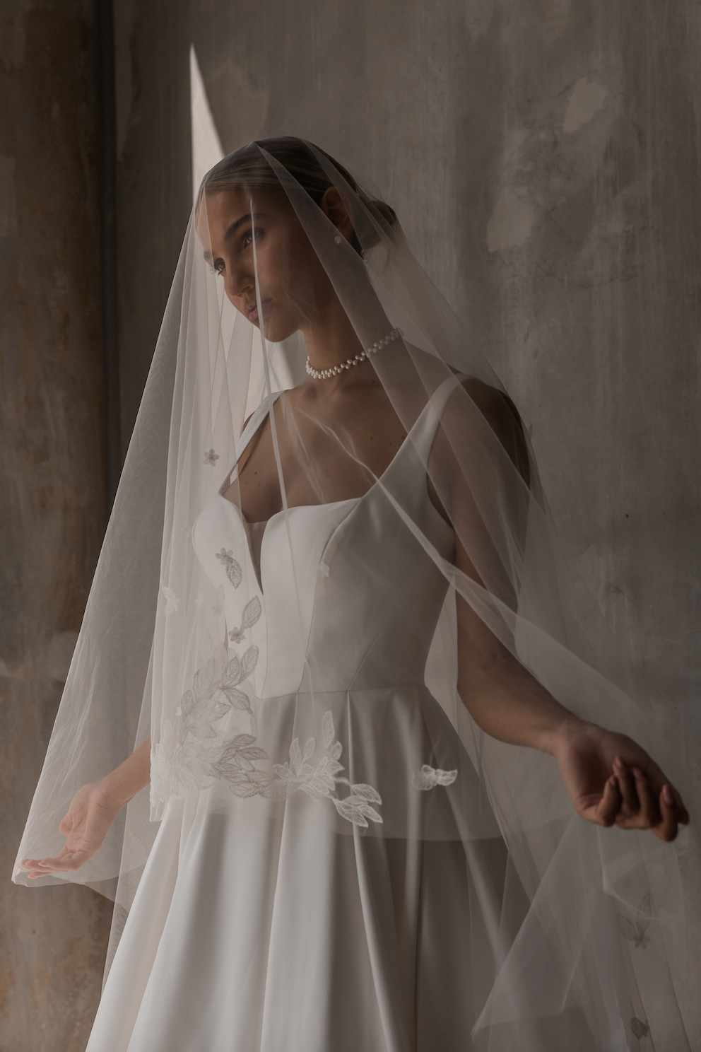 Sonia Tulle Veil with Floral Embroidery