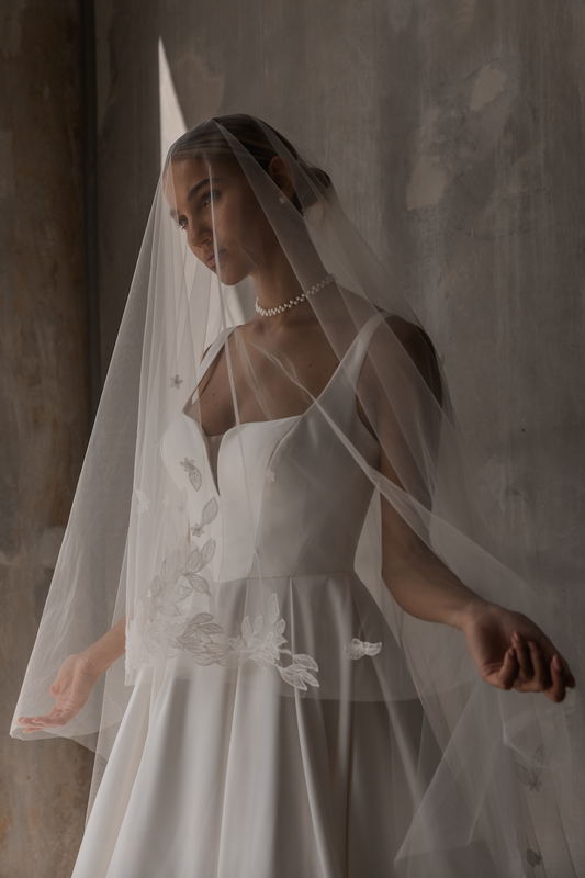 Sonia Tulle Veil with Floral Embroidery