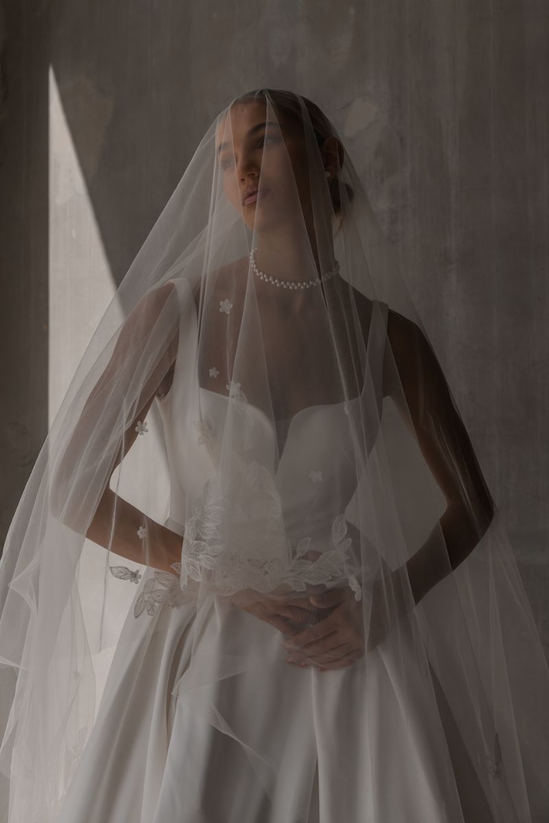 Sonia Tulle Veil with Floral Embroidery